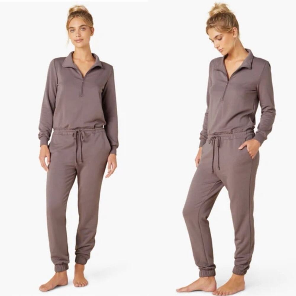 NWT Beyond Yoga Ski Weekend Jumpsuit Mauve Sz Small